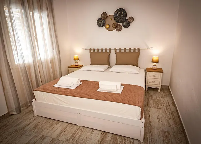 Pearl Skiathos-Stadt